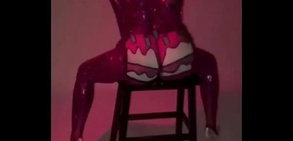  sparkle booty